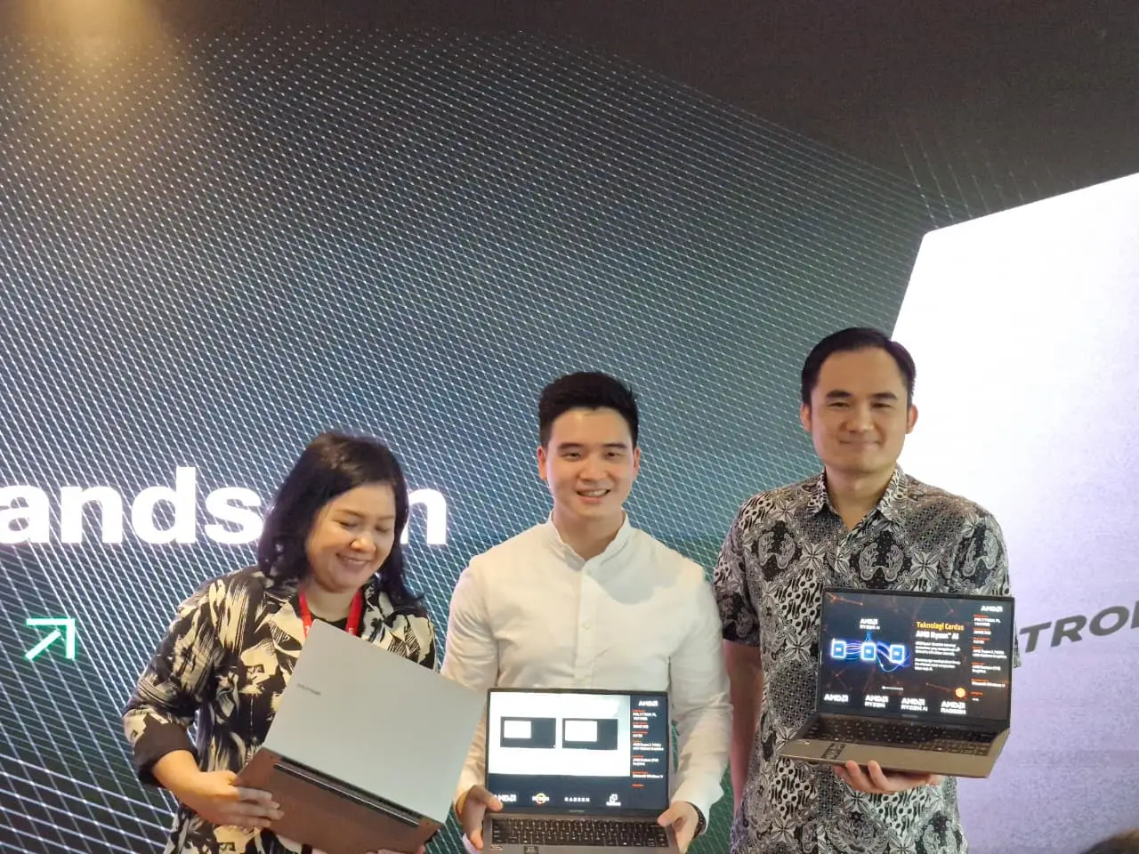 Polytron Luxia Ryzen 5 7430U Resmi Meluncur, Harga Rp 7 Jutaan